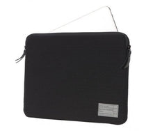 Load image into Gallery viewer, HEX Gallery Sleeve for 11&quot; MacBook Air - Black - HX1411-BLCK
