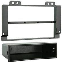 Load image into Gallery viewer, Metra 99-9401 Single DIN Installation Kit for 2004-2006 Landrover Freelander
