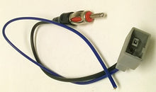 Load image into Gallery viewer, Stereo Antenna Harness Adapter for Installing a New Radio Into a Acura, MDX, 2005, 2006, 2007, 2008, 2009, 2010
