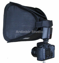 Load image into Gallery viewer, Universal 10&quot; 25cm Easy Fold Open Setup Flash Softbox Diffuser for Sony A900, A390, A580, A37, A33, A55, A57, A65, A77, A230, A200, A850, A330, A350, A380, A500, A300, A900, A380, A550, A700, A100
