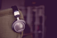 Load image into Gallery viewer, Beyerdynamic Dt 880 Premium Edition Over Ear Stereo Headphones. Semi Open Design, Wired, High End (3
