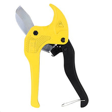 Load image into Gallery viewer, TNI-U TU-6301E Ratcheting PVC Pipe Cutter High Quality Plastic Pipe and Tubing Cutter Dual Colors Handles Sharp Cutting Tool
