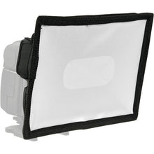 Load image into Gallery viewer, Vello Fabric Softbox with Cinch Strap Kit for Portable Flashes (Medium)
