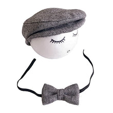 Load image into Gallery viewer, Baby Photography Props Monthly Boy Photo Shoot Outfits Infant Flat Cap Gentleman Hat Bowtie (Black+White)
