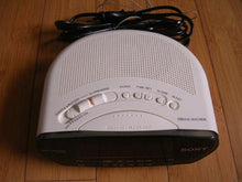 Load image into Gallery viewer, Sony ICFC211 AM/FM Clock Radio (White)
