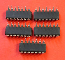 Load image into Gallery viewer, S.U.R. &amp; R Tools KR1533TL2 analoge SN74LS14 IC/Microchip USSR 6 pcs
