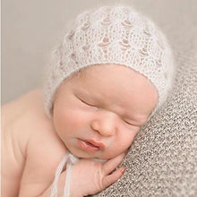 Load image into Gallery viewer, Baby Photography Props Boy Girl Photo Shoot Outfits Newborn Crochet Costume Infant Knitted Clothes Mohair Hat (White)
