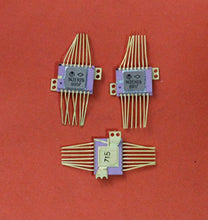 Load image into Gallery viewer, S.U.R. &amp; R Tools IC/Microchip 142EN2B Analogue A723 USSR 2 pcs
