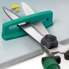 Load image into Gallery viewer, Bosmere Multi-Sharp R335 2-Piece Multi-Sharpening Tool Kit to Sharpen Pruners and Shears
