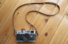 Load image into Gallery viewer, Handmade Genuine Real Leather camera strap neck strap for EVIL Film camera black leather gray cord 01-100
