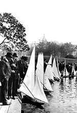 Load image into Gallery viewer, Buyenlarge 11896-2P2030 Central Park - Model Boat Yachtsmen 20x30 poster
